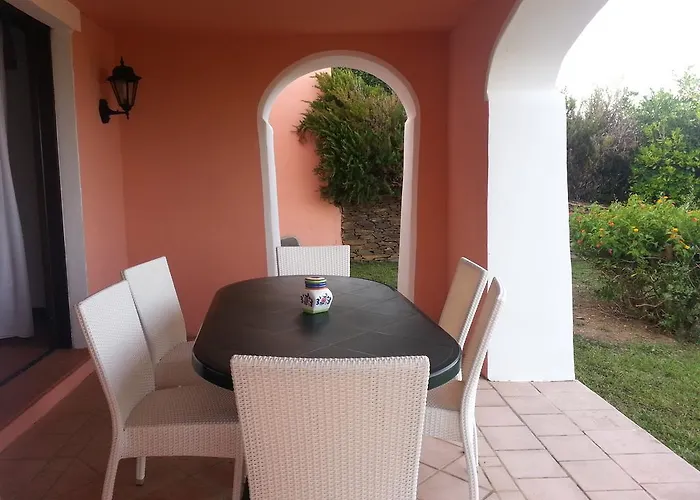 Iris ستينتينو